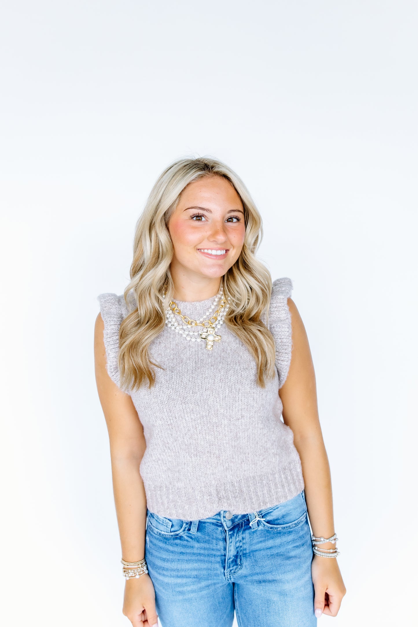 RUFFLE SLEEVE SLEVELESS SWEATER