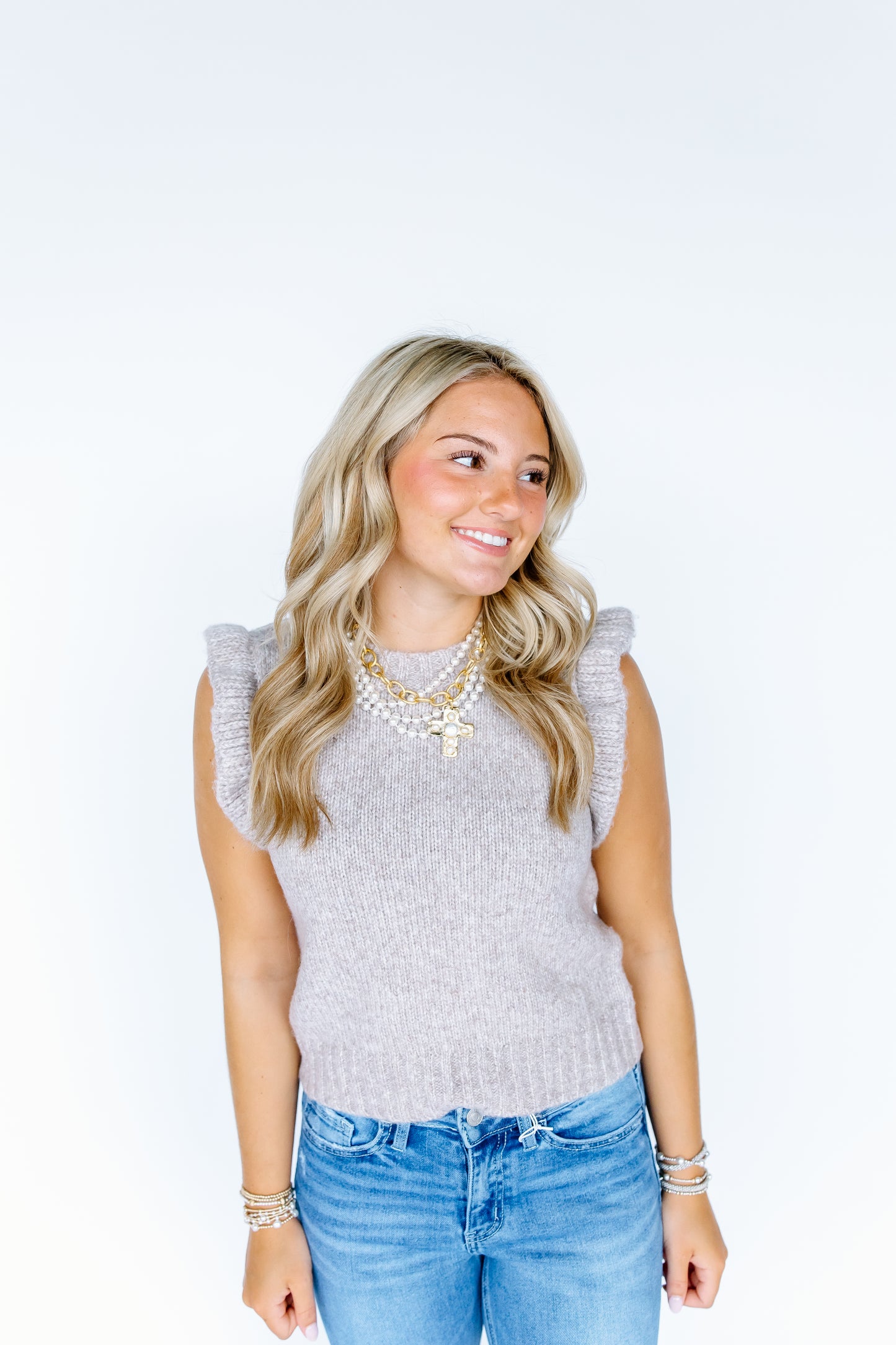 RUFFLE SLEEVE SLEVELESS SWEATER