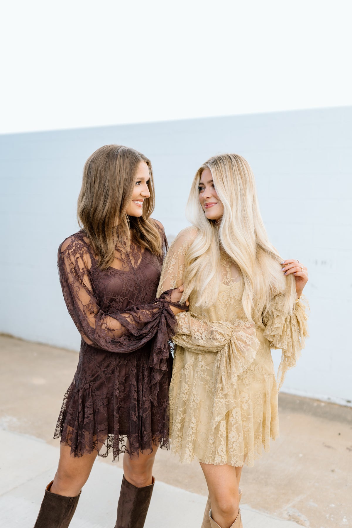 FLORAL LACE LAYERED MINI DRESS