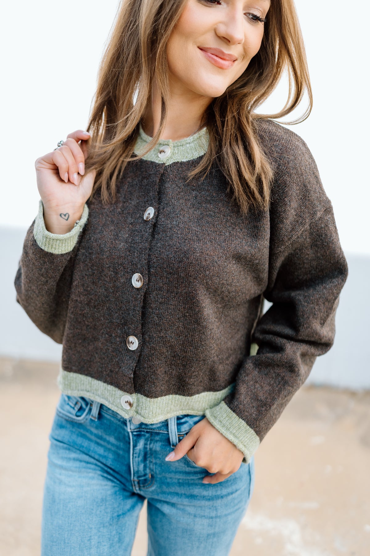 CONTRAST HEM DETAIL SWEATER