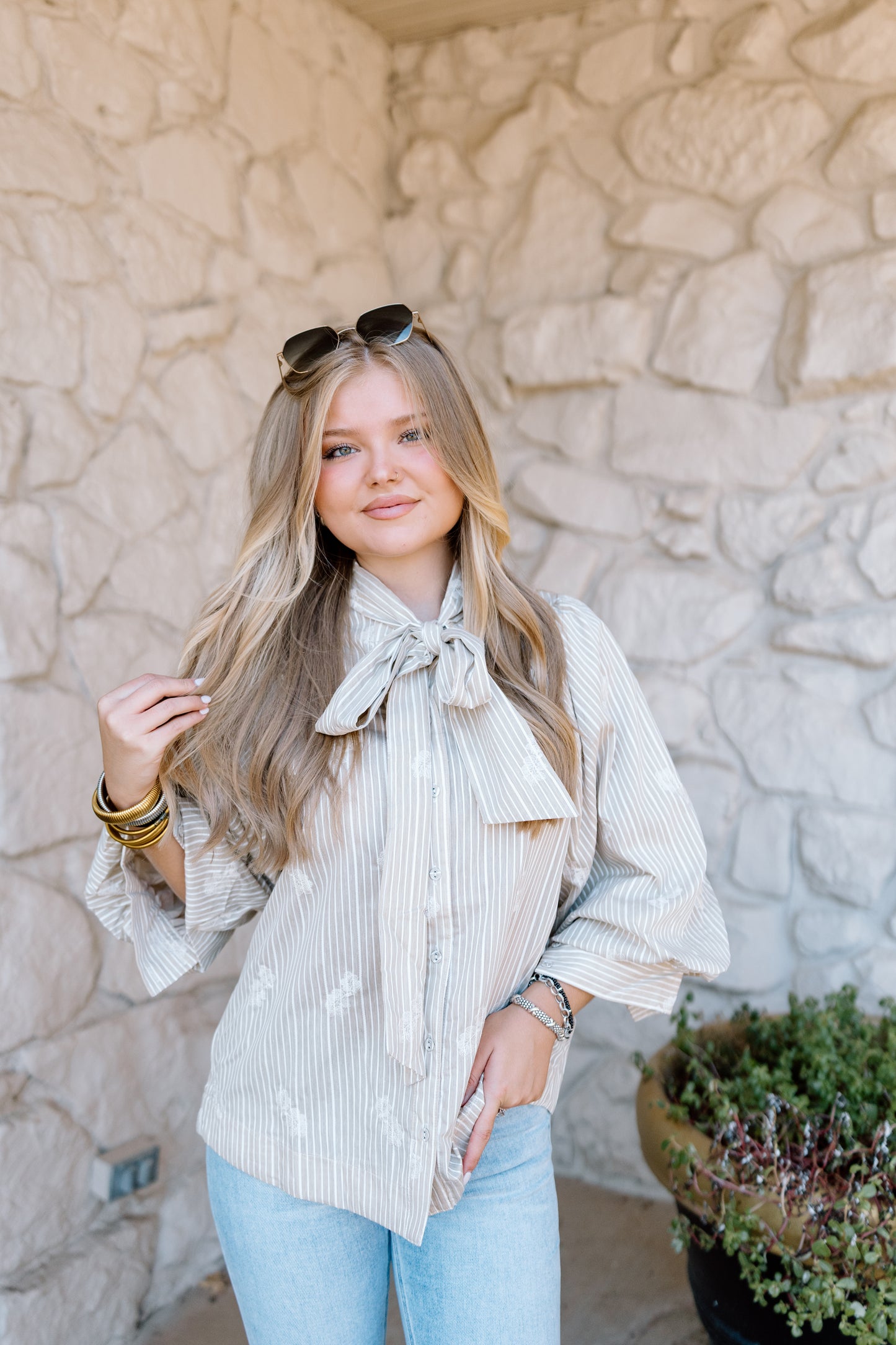 LOVE NOTE EMBROIDERED TOP