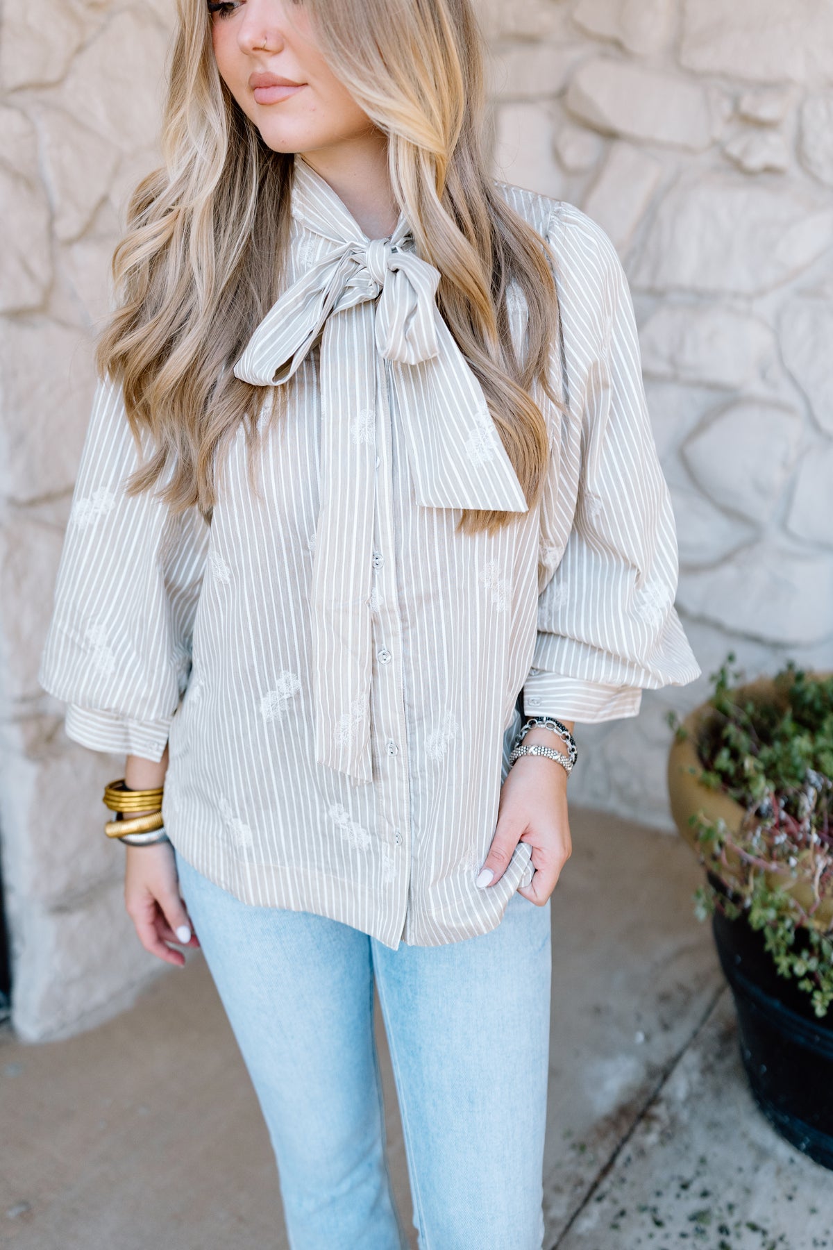 LOVE NOTE EMBROIDERED TOP
