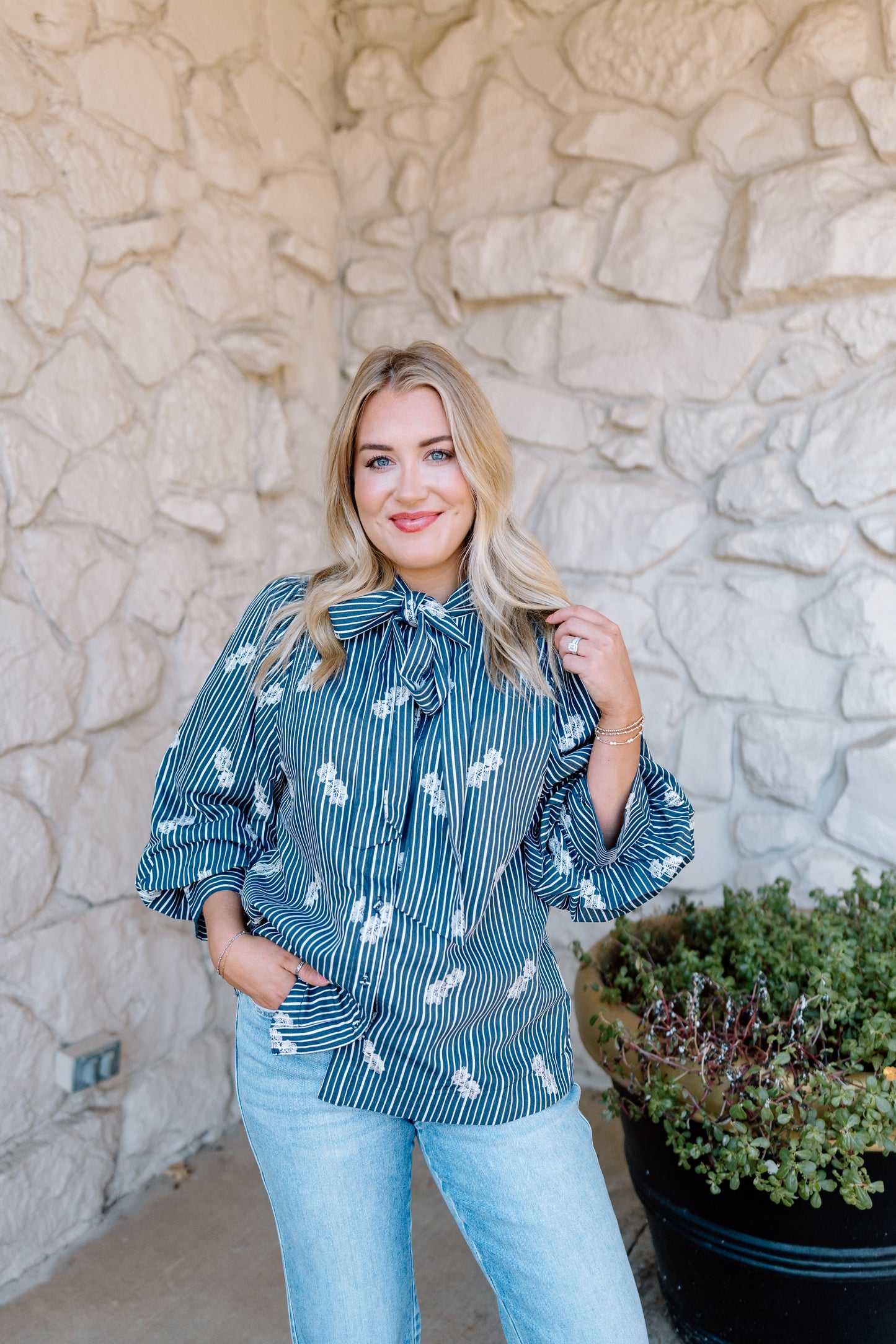 ONE THING EMBROIDERED TOP