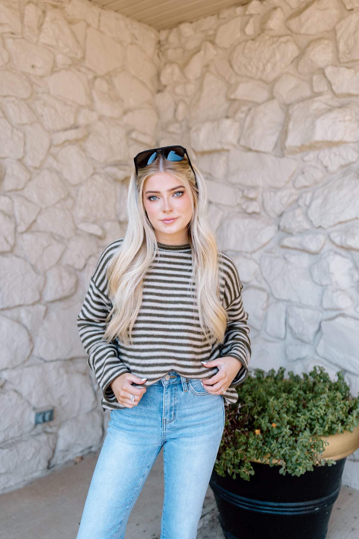 STRIPED PATTERN ROLLED TOP