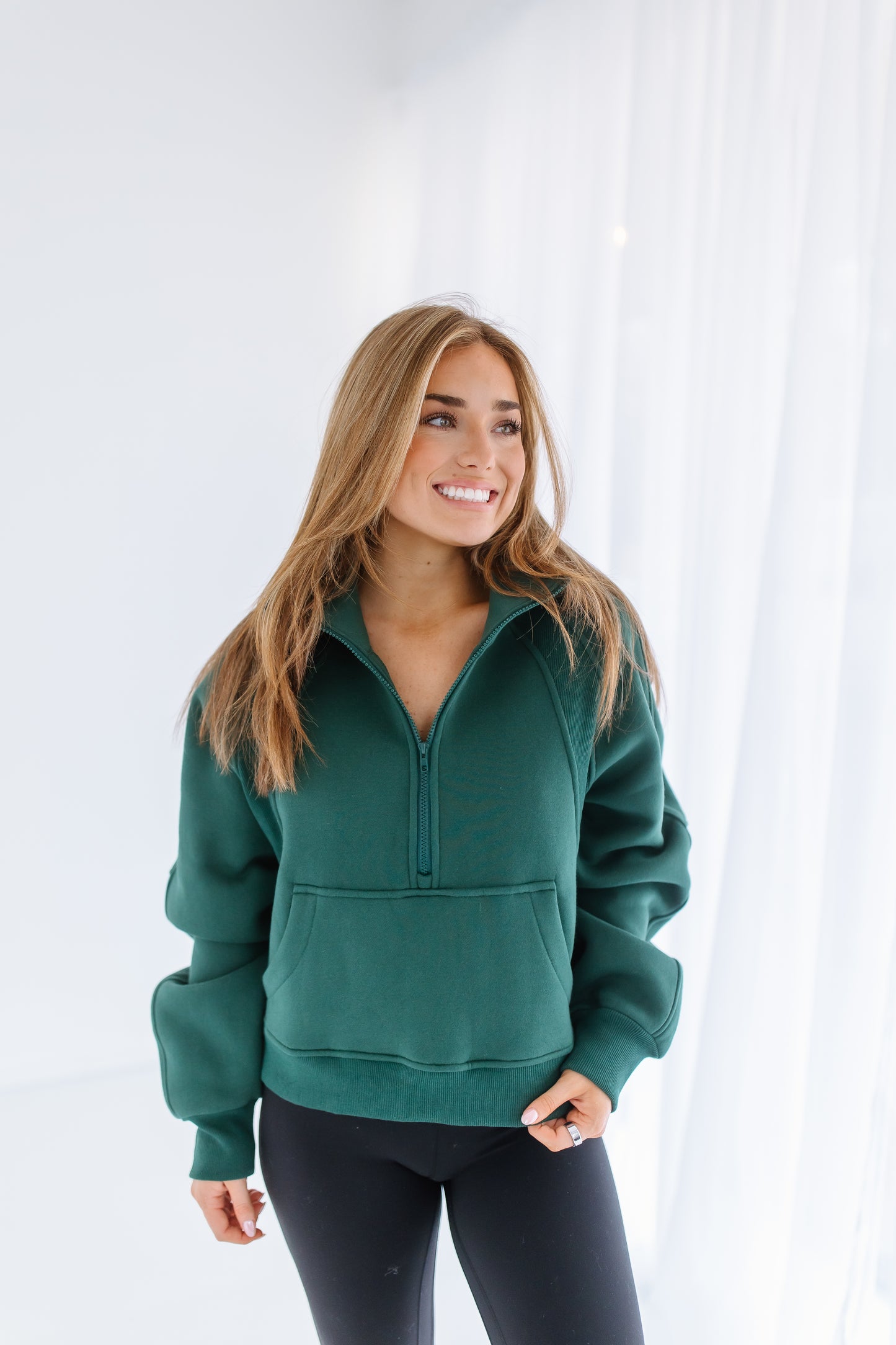 DOVE FUNNEL NECK HALF ZIP
