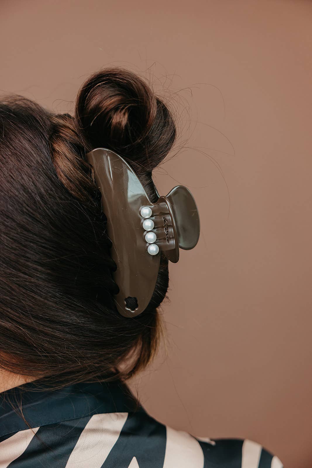 KAXI House of Her - Brown with Pearl Acetate Claw - 2 Sizes