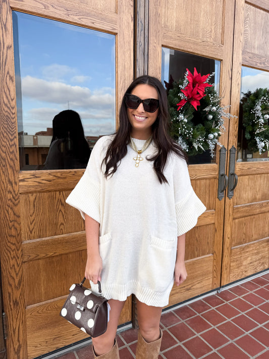 OVERSIZED POCKET KNIT SWEATER