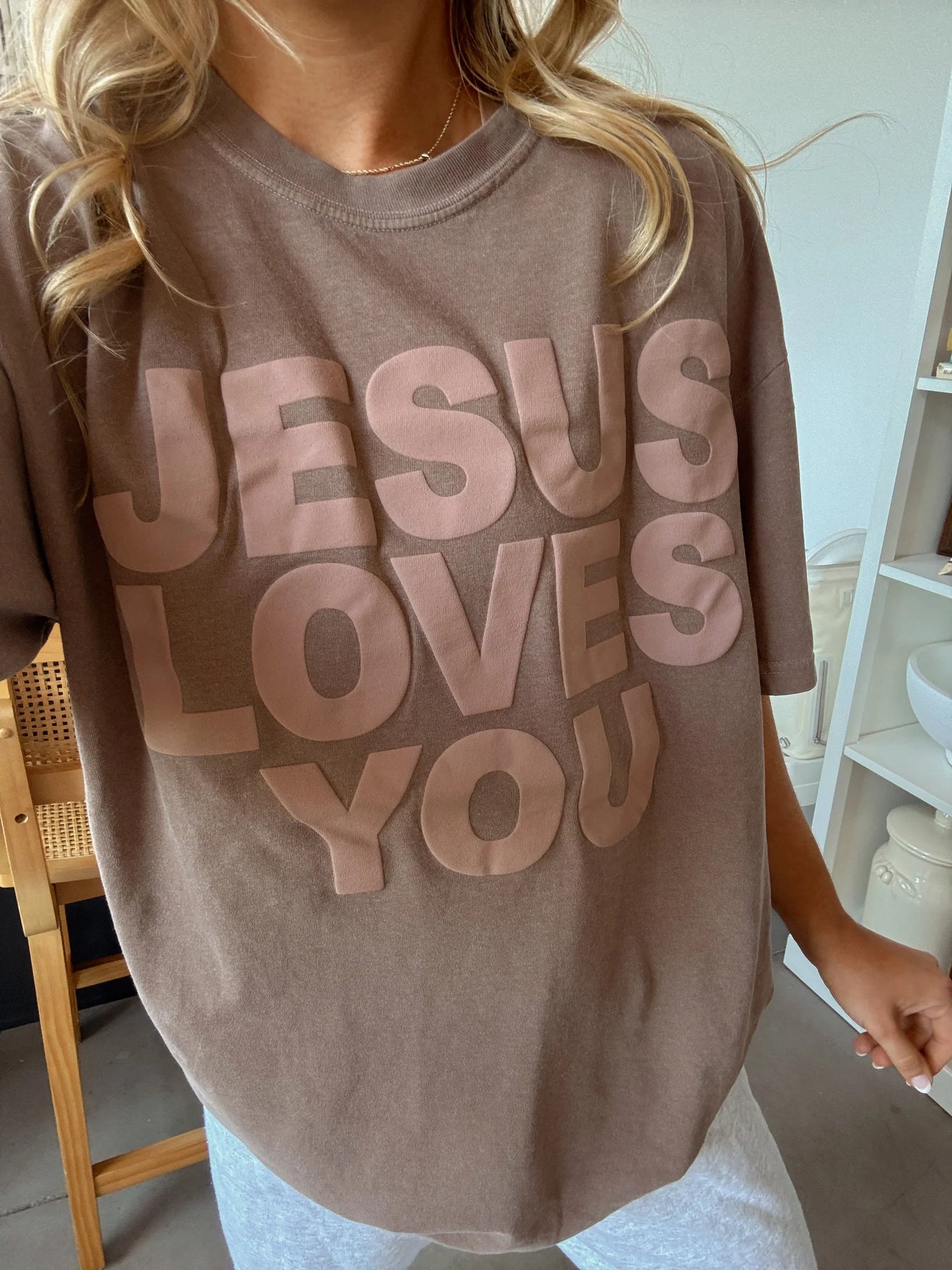 MOCHA JESUS LOVES YOU GRAPHIC
