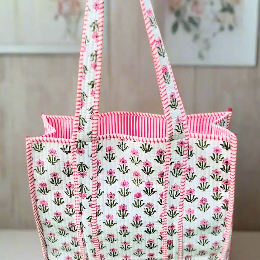 QUILTED TOTE BAG