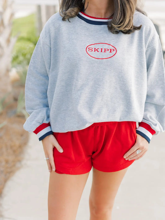 SKIPP: VARSITY CREW NECK HEATHER GREY