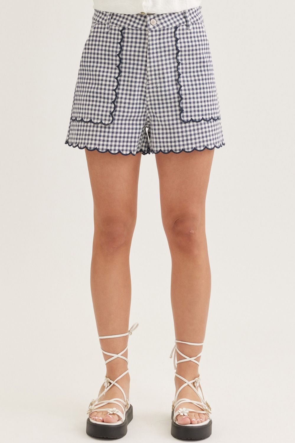 CHECKMATE RUFFLE SCALLOP SHORTS