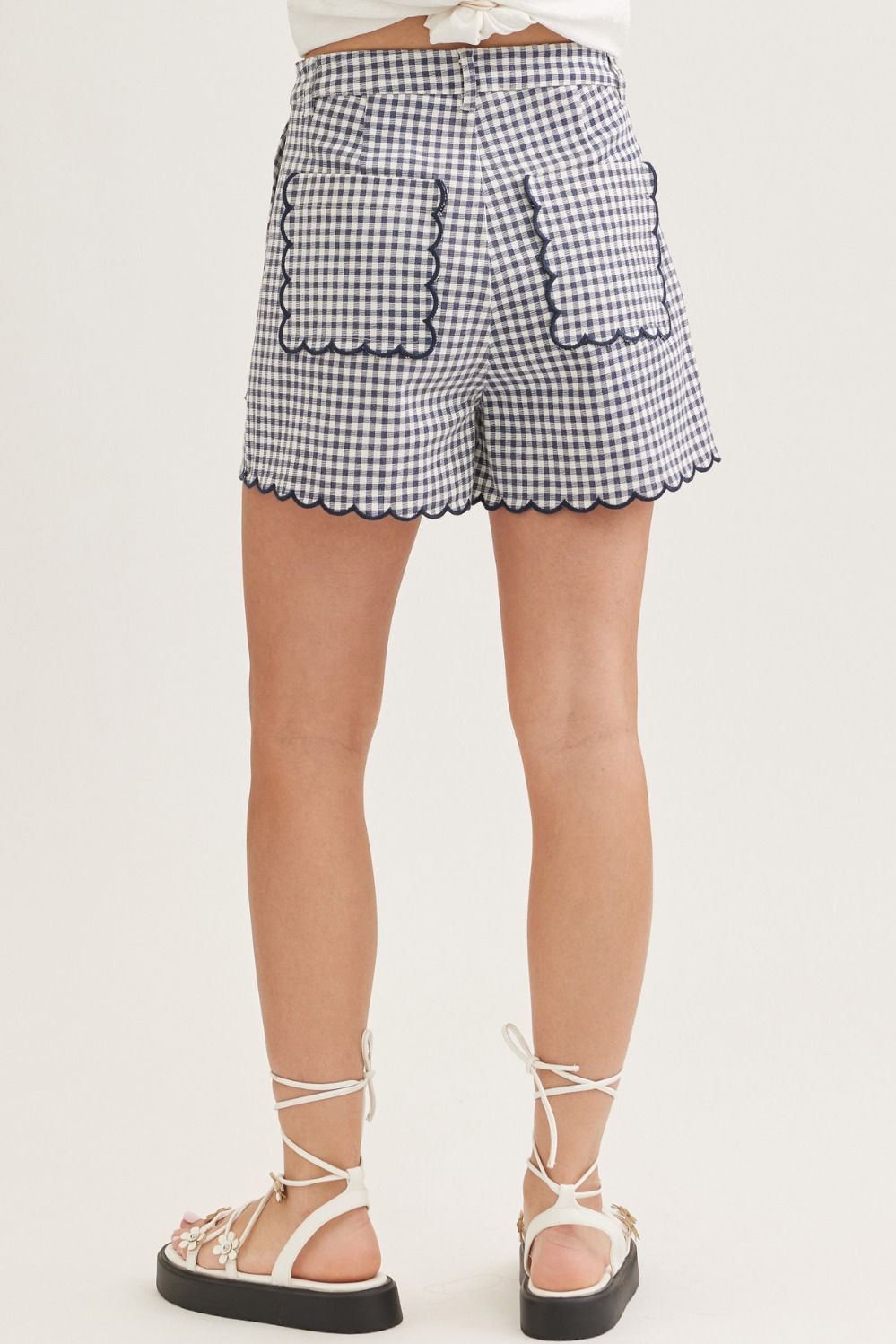 CHECKMATE RUFFLE SCALLOP SHORTS