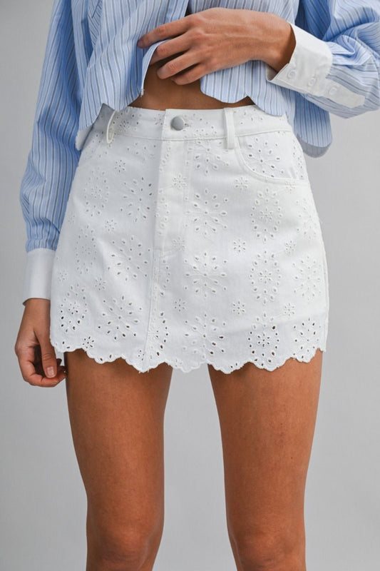 EYELET DENIM MINI SKORT